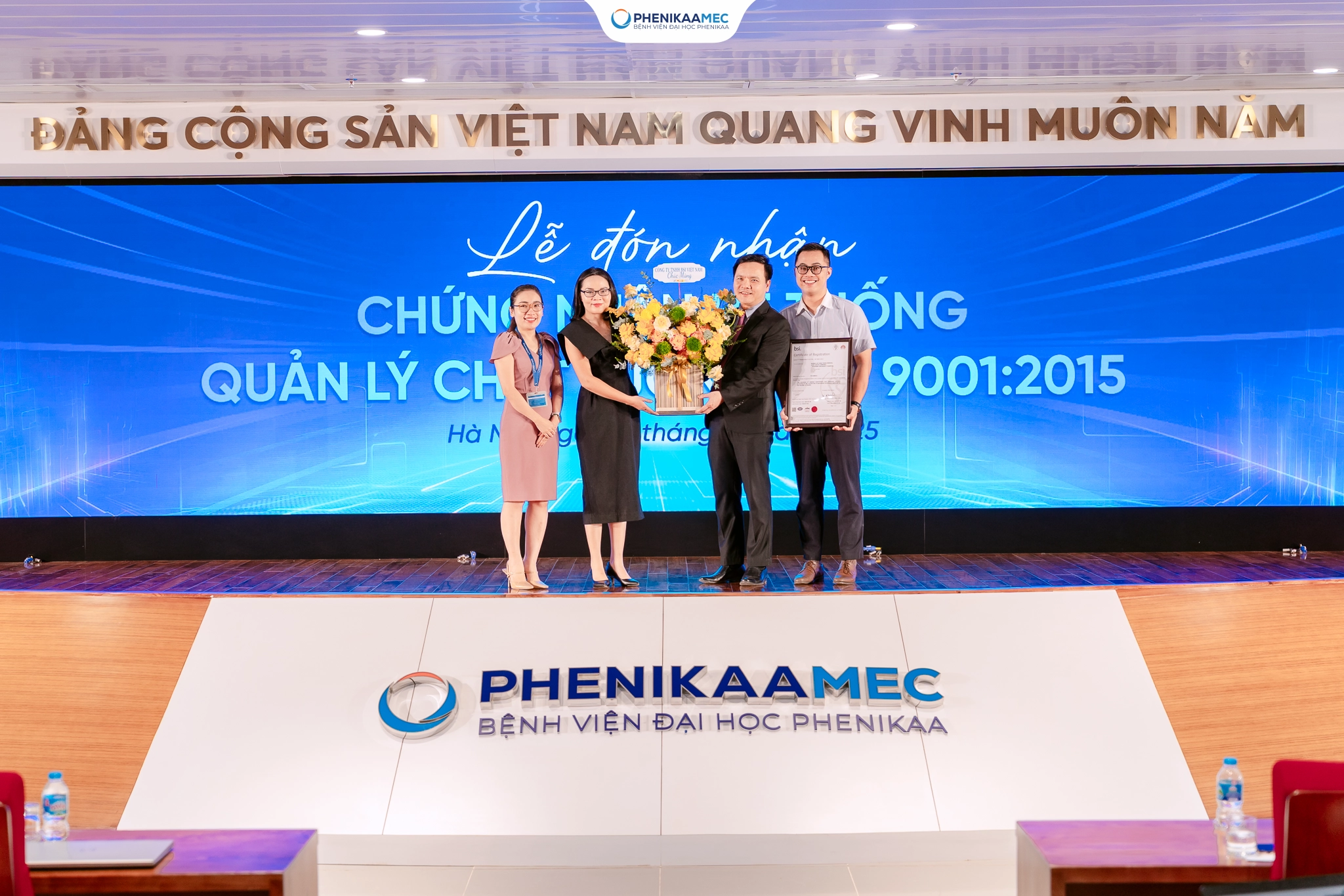 Bệnh viện Đại học Phenikaa đạt chứng nhận ISO 9001:2015 - Khẳng định chất lượng quốc tế trong quản lý và dịch vụ y tế